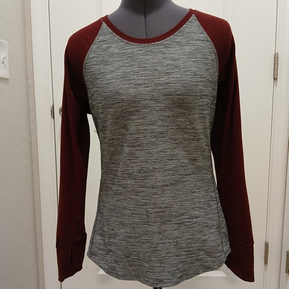 The North‎ Face Long Sleeved Shirt